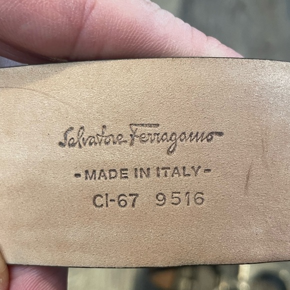 Salvatore Ferragamo brown suede belt - Picture 6 of 7